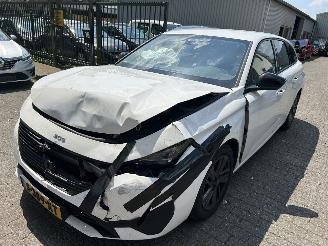 Avarii autoturisme Peugeot 308 SW 1.2 PureTech Active Pack Business 2023/2