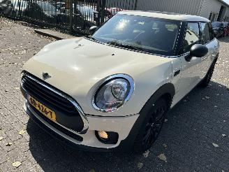 škoda osobní automobily Mini Clubman 1.5 One Salt Business 2018/6