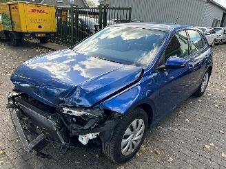 uszkodzony samochody osobowe Volkswagen Polo 1.0   5 Drs 2018/3