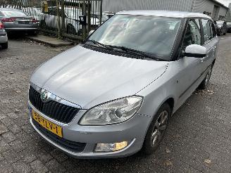 damaged passenger cars Skoda Fabia 1.2 TSI Stationcar  Ambition 2012/3