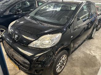 škoda osobní automobily Peugeot 107 1.0-12V  XR   5 Drs 2011/6