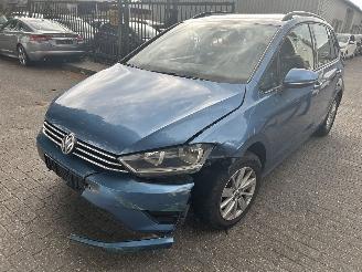 Schadeauto Volkswagen Golf Sportsvan 1.6 TDI  Comfortline 2014/11
