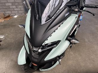 krockskadad bil motor Yamaha CRF 250 Tricity 300 ABS   ( 118 Km  !!! ) 2025/6