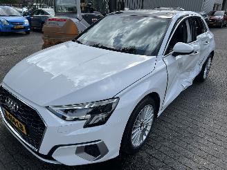 škoda osobní automobily Audi A3 Sportback  3.0 TFSI   ( Panoramadak ) 2022/10