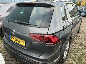 Volkswagen Tiguan 1.4 TSI  Automaat Highline  ( Leer-Panoramadak ) picture 5