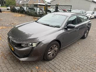 Damaged car Peugeot 508 SW 1.2 PureTech Active Pack Business 2022/2
