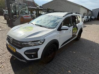 Vrakbiler auto Dacia Jogger 1.0 Tce Comfort  7 Persoons ( lpg G3 ) 2022/6