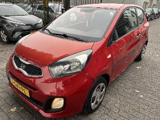Kia Picanto 1.0   3 Drs picture 1