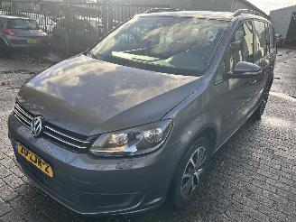 Volkswagen Touran 1.6 TDI  Automaat  ( 7 persoons ) picture 1