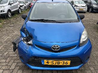 Toyota Aygo 1.0 VVT-i Now 5 Drs - airco picture 2