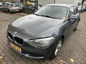 krockskadad bil auto BMW 1-serie 116i   5 drs - schuifdak 2012/1