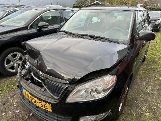 krockskadad bil auto Skoda Fabia 1.2 Stationcar 2013/6