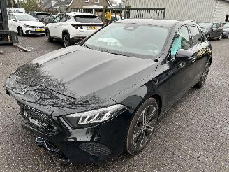 skadebil auto Mercedes A-klasse 180 Star Edition  Automaat  ( 1337 Km !!! ) 2025/6