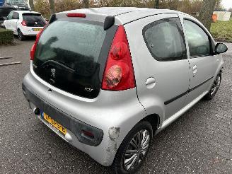 Peugeot 107 1.0-12V  XS Automaat  5 Drs- Airco picture 4