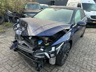 skadebil auto Volkswagen Golf 1.4 e PHEV  Style Automaat  ( 5 Drs- Panoramadak ) 2020/12