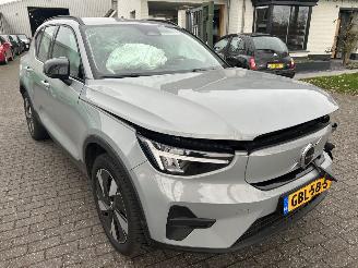 Volvo EX40 Single M Essential  70 kWh   ( is verrijdbaar ) picture 3