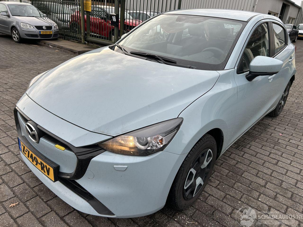Mazda 2 1.5 Hybrid  Cente Line