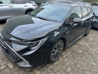 Auto incidentate Toyota Corolla Touring Sports 1.8 Hybrid Executive Automaat 2022/5