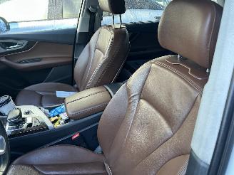 Audi Q7 3.0 TFSI  Automaat 7 persoons picture 13