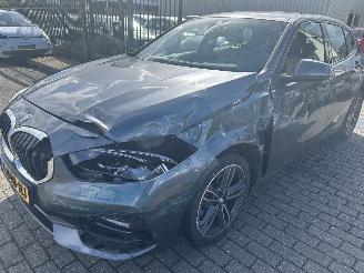 Coche accidentado BMW 1-serie 118i  Automaat   5 Drs 2021/7