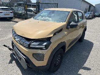 krockskadad bil auto Dacia Spring Expression 26,8 kWh   Automaat   ( 6719 Km ) 2025/11
