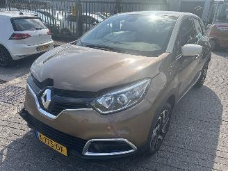  Renault Captur 0.9 TCe  Iconic 2016/6