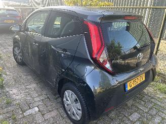 Toyota Aygo 1.0 VVTi  5 Drs picture 5