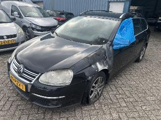 Damaged car Volkswagen Golf Stationcar 1.4 TSI  Automaat 2009/4