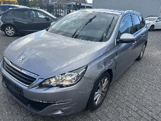 skadebil auto Peugeot 308 SW  1.2 Pure Tech Exclusive 2015/11