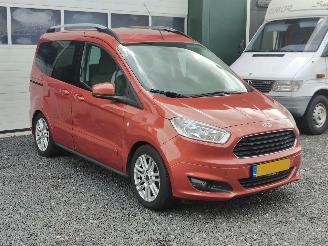 Ford Tourneo Courier 1.0 Titanium Clima picture 3