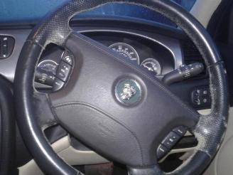 Jaguar S-type  picture 7