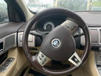 Jaguar XF  picture 8