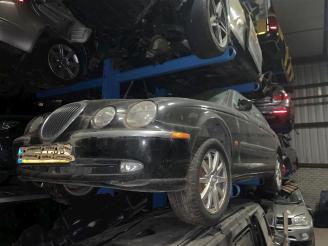 Jaguar S-type S-type (X200), Sedan, 1999 / 2007 4.0 V8 32V picture 4