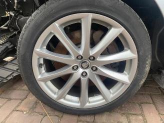 Jaguar XJ  picture 8