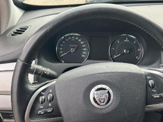 Jaguar XF  picture 10