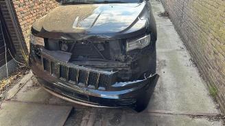Salvage car Jeep Grand-cherokee Grand Cherokee (WK/WK2), SUV, 2010 3.0 CRD V6 24V 2014