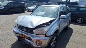 Salvage car Toyota Rav-4 RAV4 (A2), Terreinwagen, 2000 / 2005 2.0 16V VVT-i 4x4 2002/7