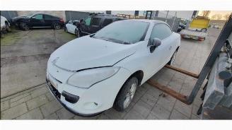 Vrakbiler auto Renault Mégane Megane III CC (EZ), Cabrio, 2010 / 2015 1.4 16V TCe 130 2010