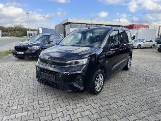 Vaurioauto  passenger cars Opel Combo Combo 1.5 Life Edition Led Navi Kamera 5 Sitze 2024/8