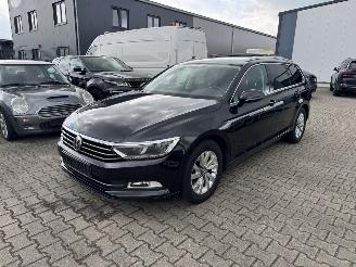 skadebil auto Volkswagen Passat 1.6 TDI KLIMA LED NAVI 2015/8