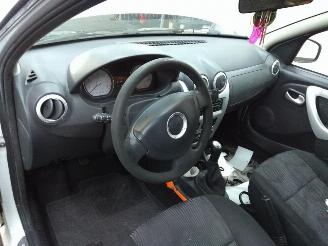 Dacia Sandero  picture 9