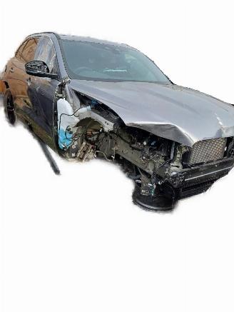 Salvage car Jaguar F-Pace X761 R-Dynamic 2023/1