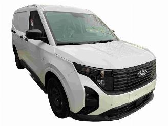 desmontaje vehículos comerciales Ford Transit Courier Van  2024/8