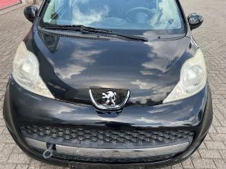 Peugeot 107 107, Hatchback, 2005 / 2014 1.0 12V picture 9