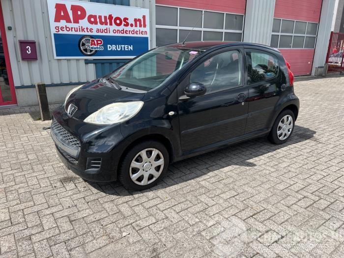 Peugeot 107 107, Hatchback, 2005 / 2014 1.0 12V