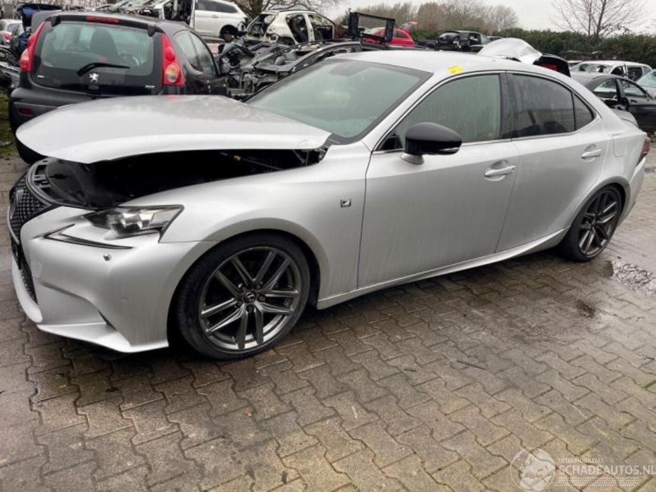 Lexus IS IS (E3), Sedan, 2013 300h 2.5 16V