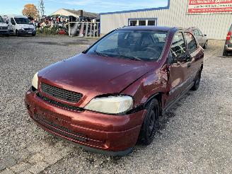 Sloopauto Opel Astra Rood Z549 F13 3.74 Bak X16SZR Motor 1999/1