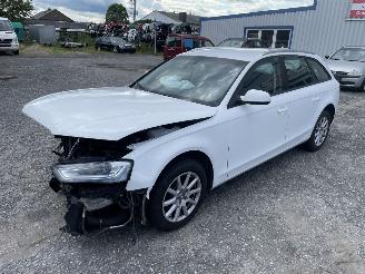 Salvage car Audi A4 Avant B8 2.0 TDI DPF Multitronic 2013/1
