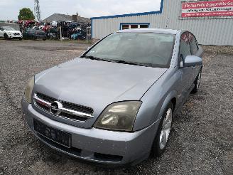 Salvage car Opel Vectra 2.0 DTI 2003/10