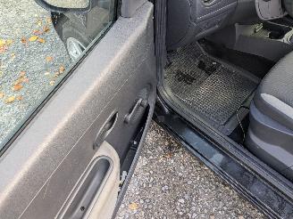 Renault Clio CLIO III BERLINE 3PRTES picture 9